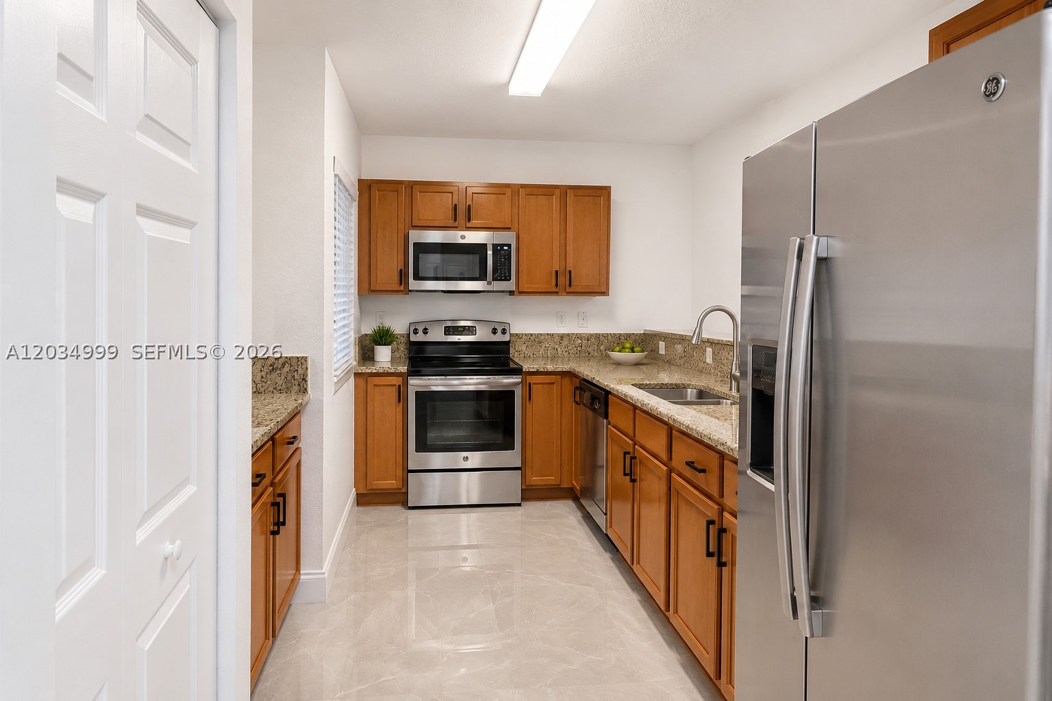 THE COURTS AT BAYSHORE I - Residential