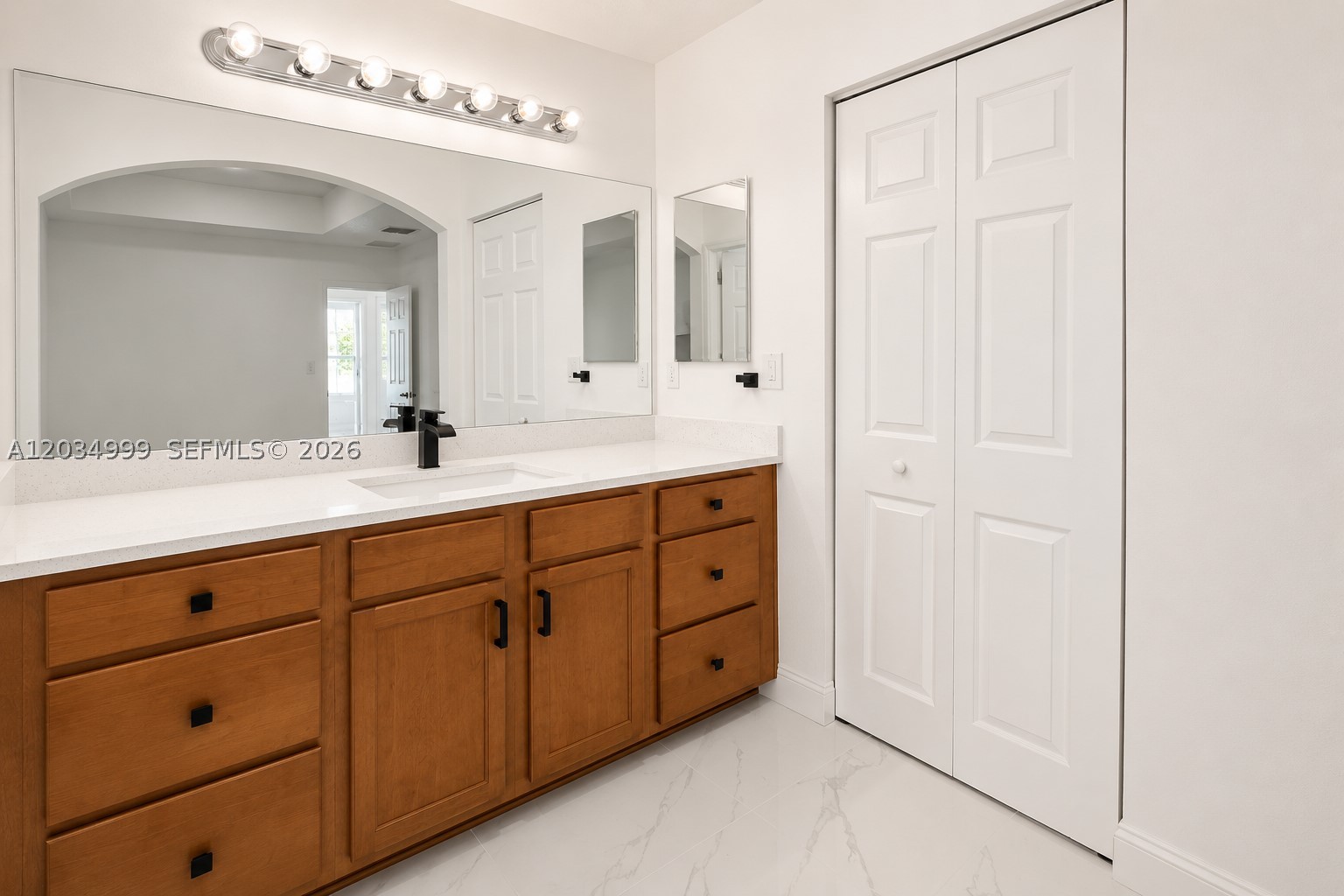 THE COURTS AT BAYSHORE I - Residential