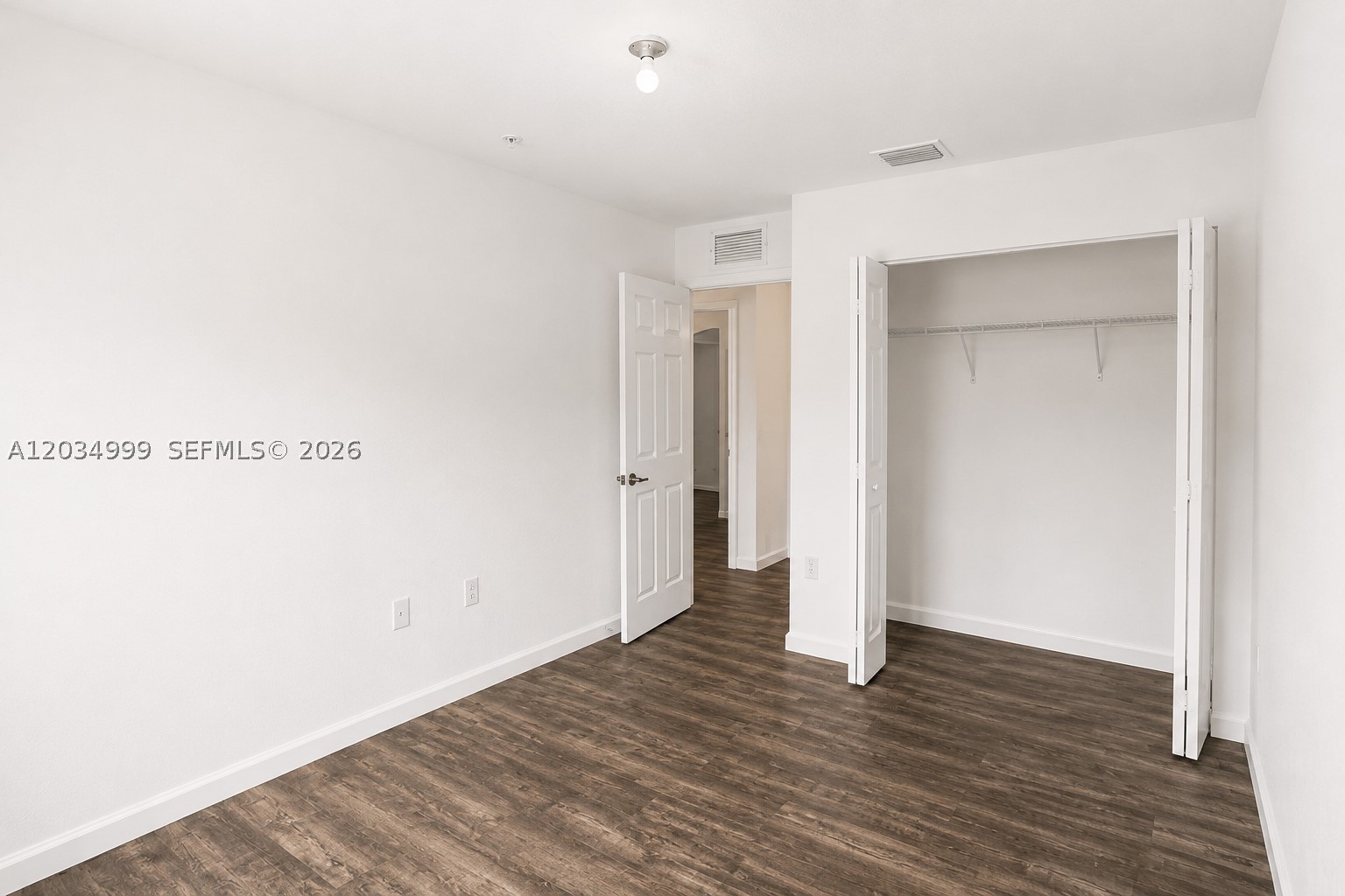 THE COURTS AT BAYSHORE I - Residential