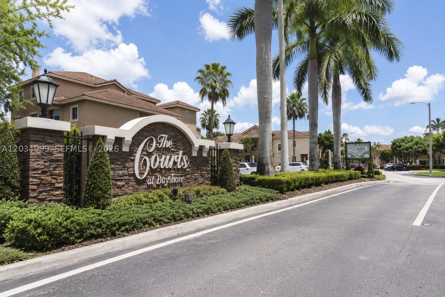 THE COURTS AT BAYSHORE I - Residential