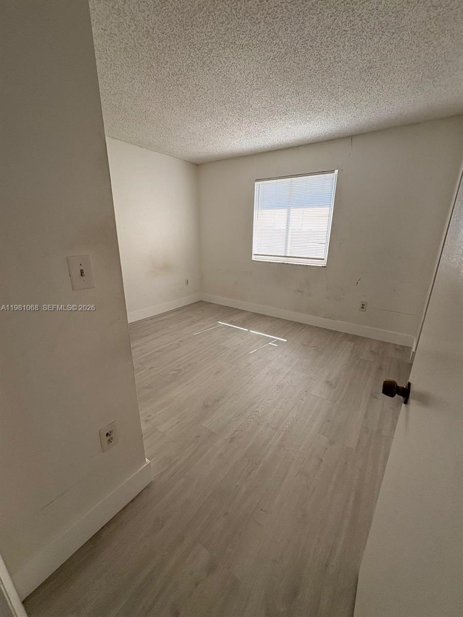 KENDALL LAKE TOWERS CONDO - Residential
