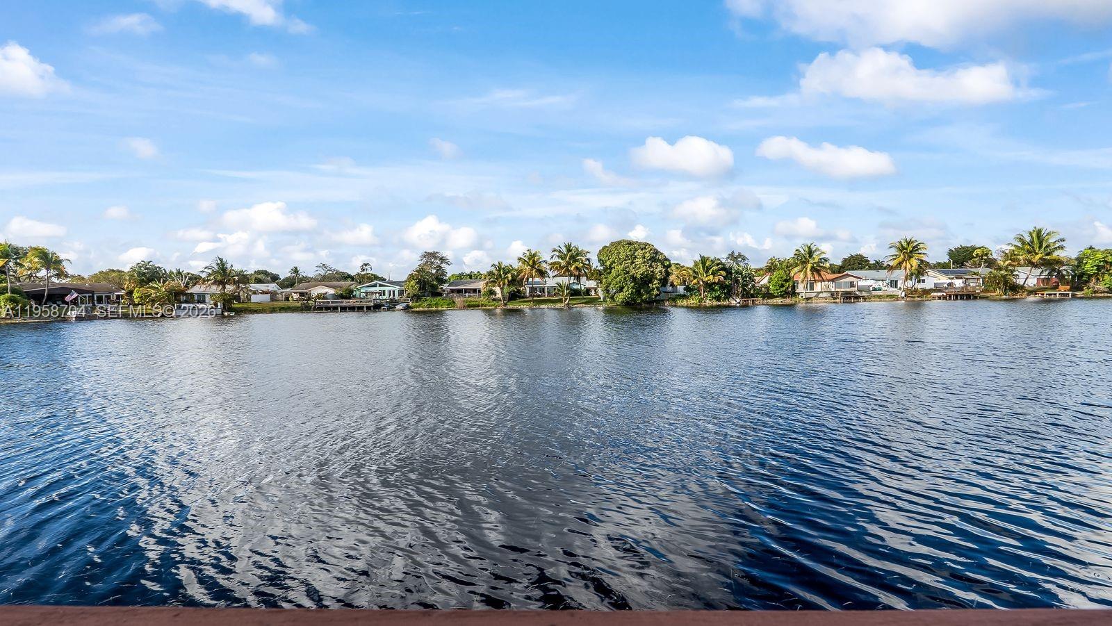 PALM-AIRE VILLAGE 2ND SEC - Residential