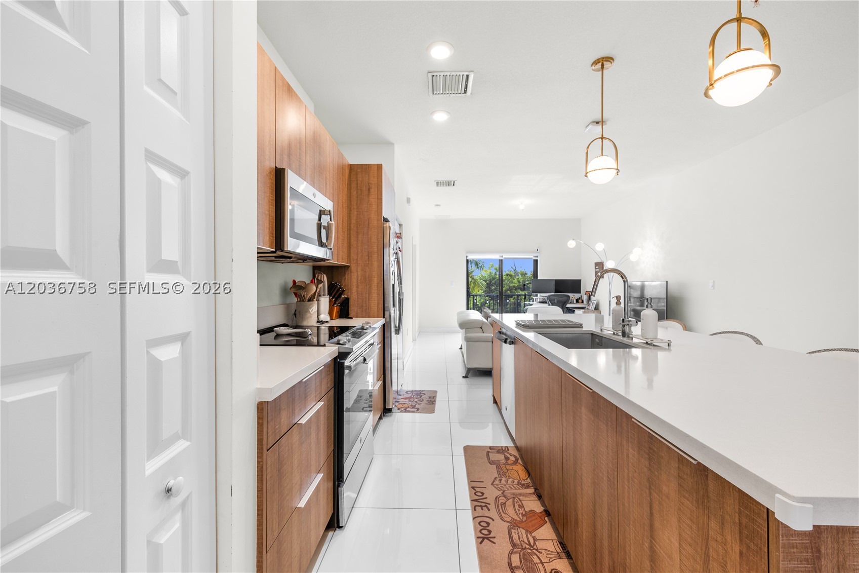 APEX AT PARK CENTRAL COND - Residential