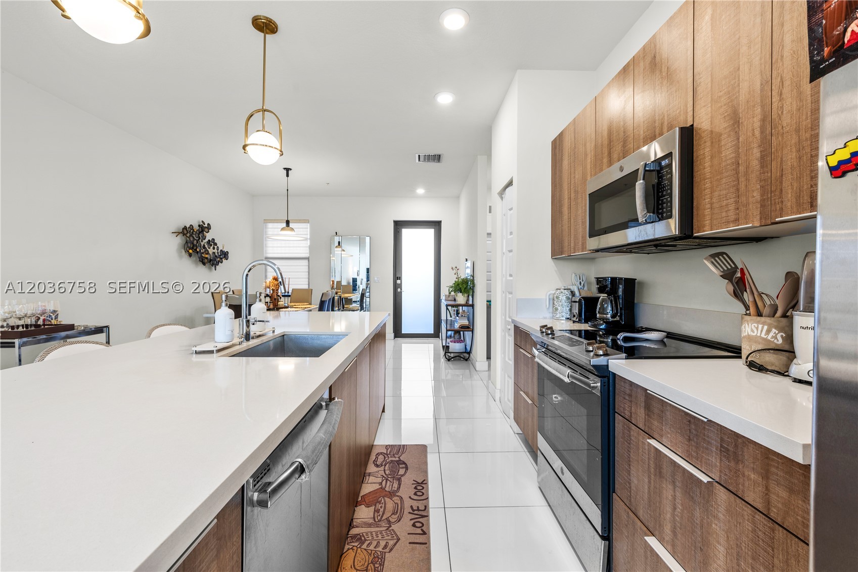 APEX AT PARK CENTRAL COND - Residential