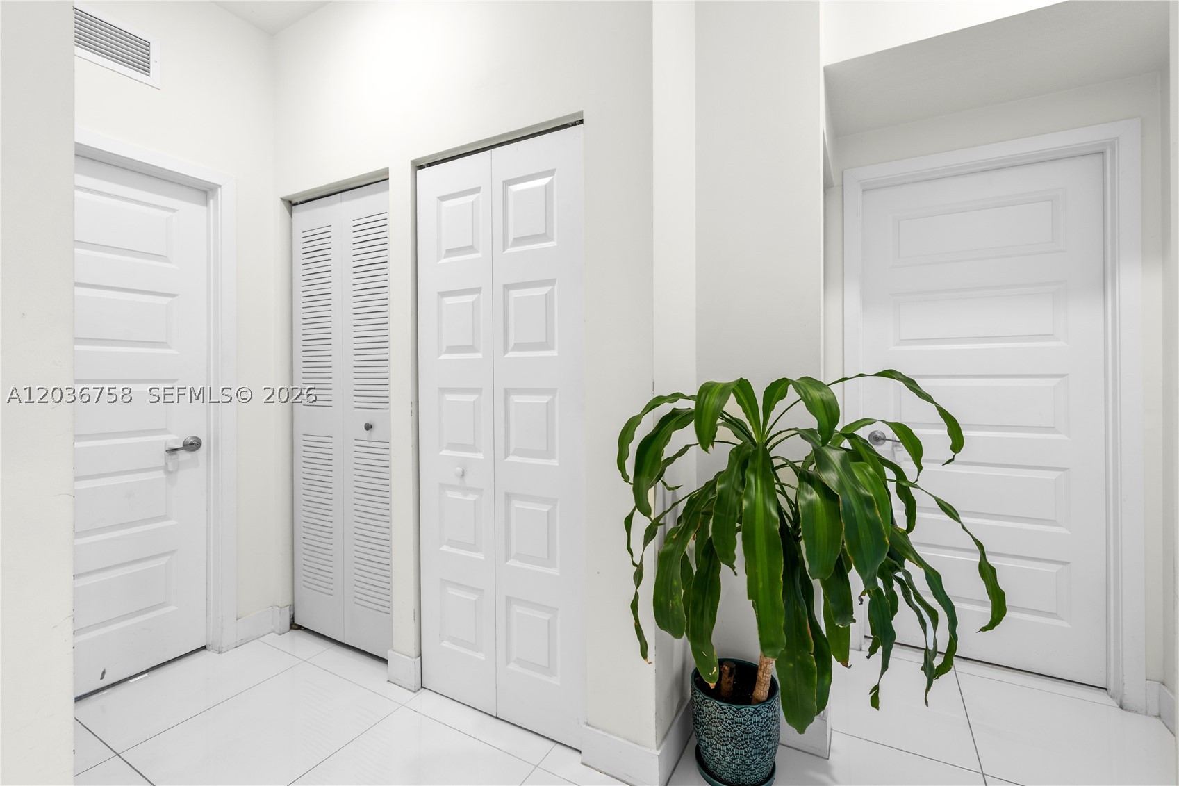 APEX AT PARK CENTRAL COND - Residential