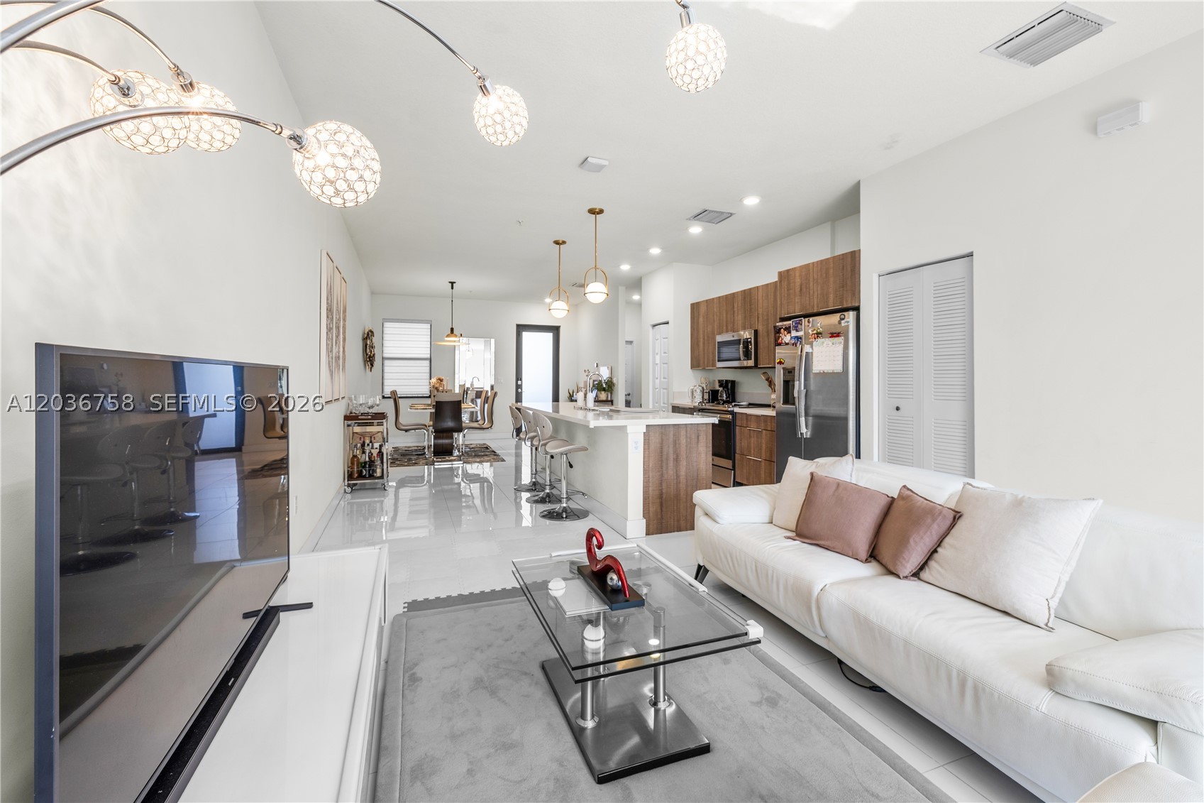 APEX AT PARK CENTRAL COND - Residential
