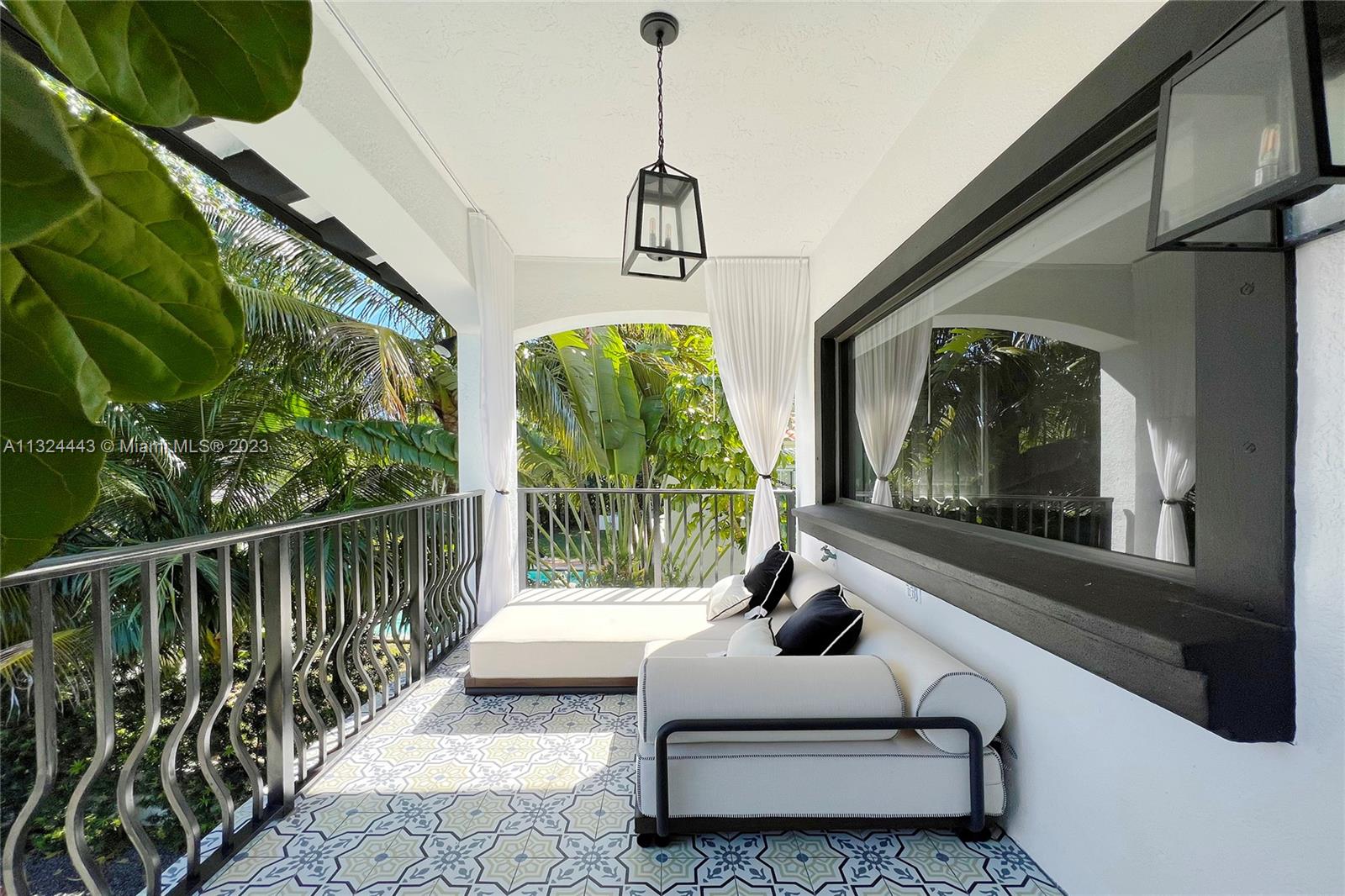 BEACH VIEW ADDN - Residential