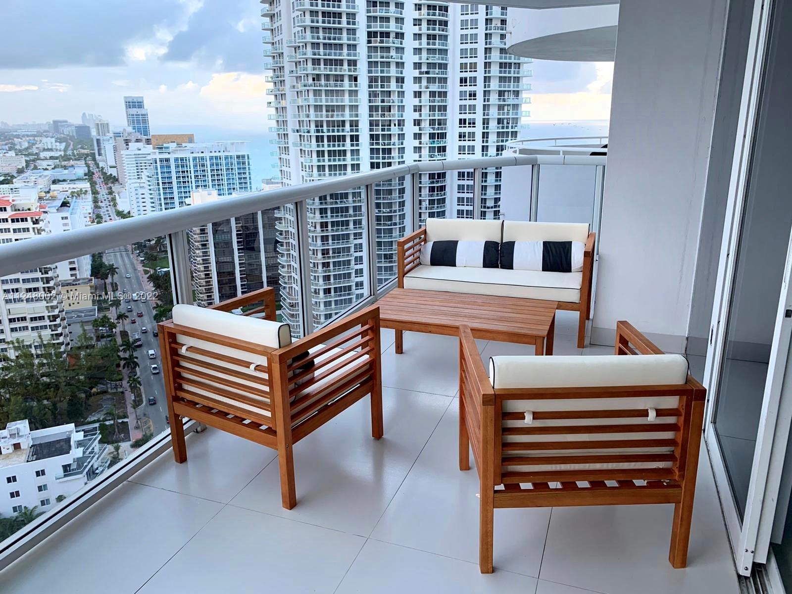 LA GORCE PALACE CONDO - Residential Lease