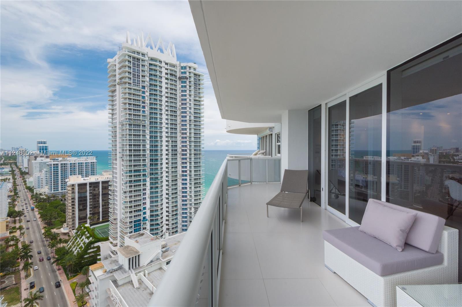 LA GORCE PALACE CONDO - Residential Lease