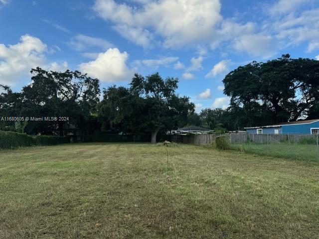 BREEZY PARK - Land