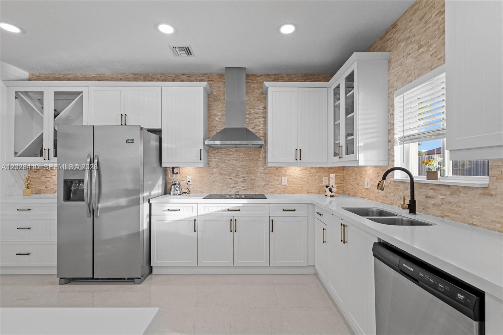 EFM ESTATES SECTIONS TWO - Residential