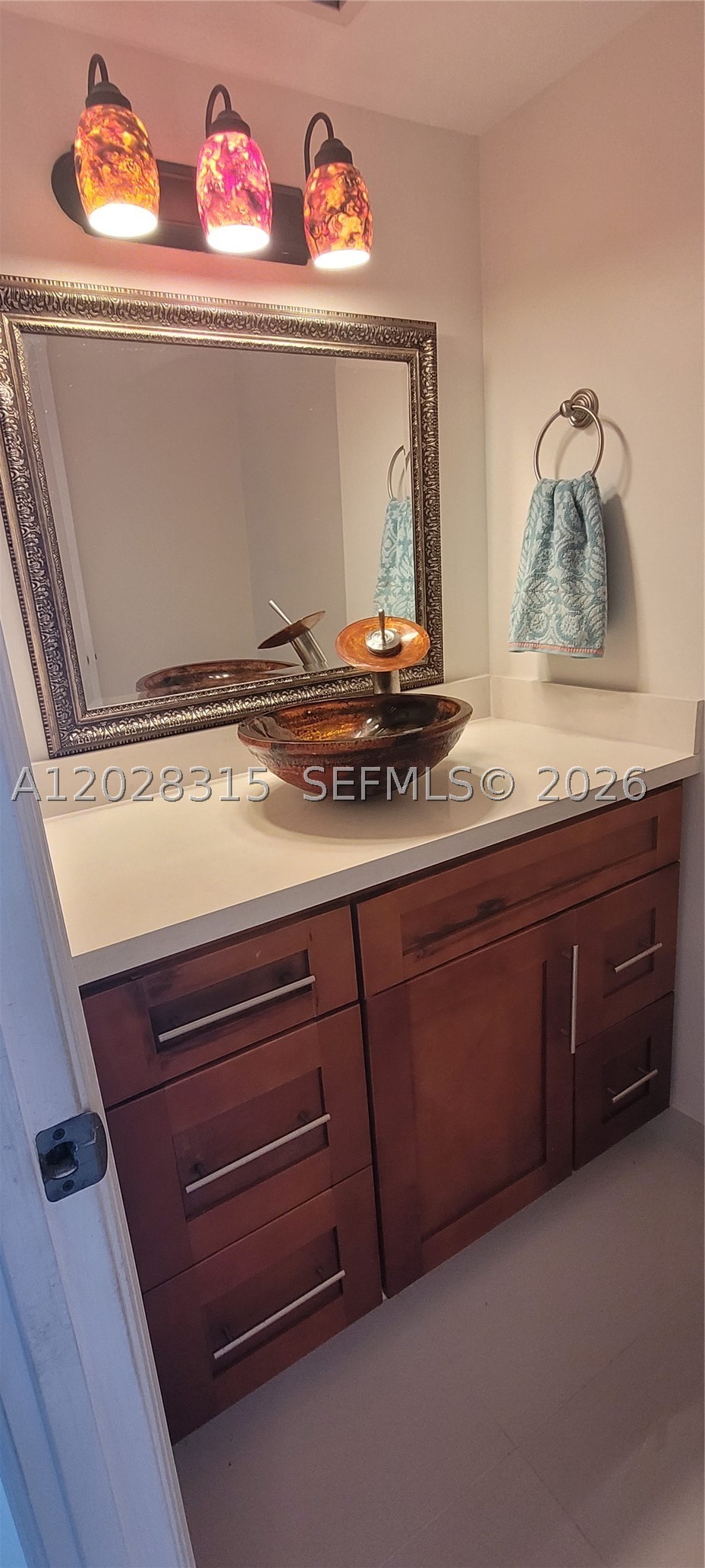 EDEN ISLES CONDO NO 7 - Residential