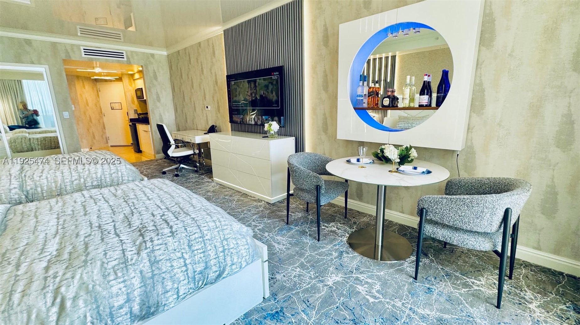 TRUMP INTERNATIONAL SONES - Residential