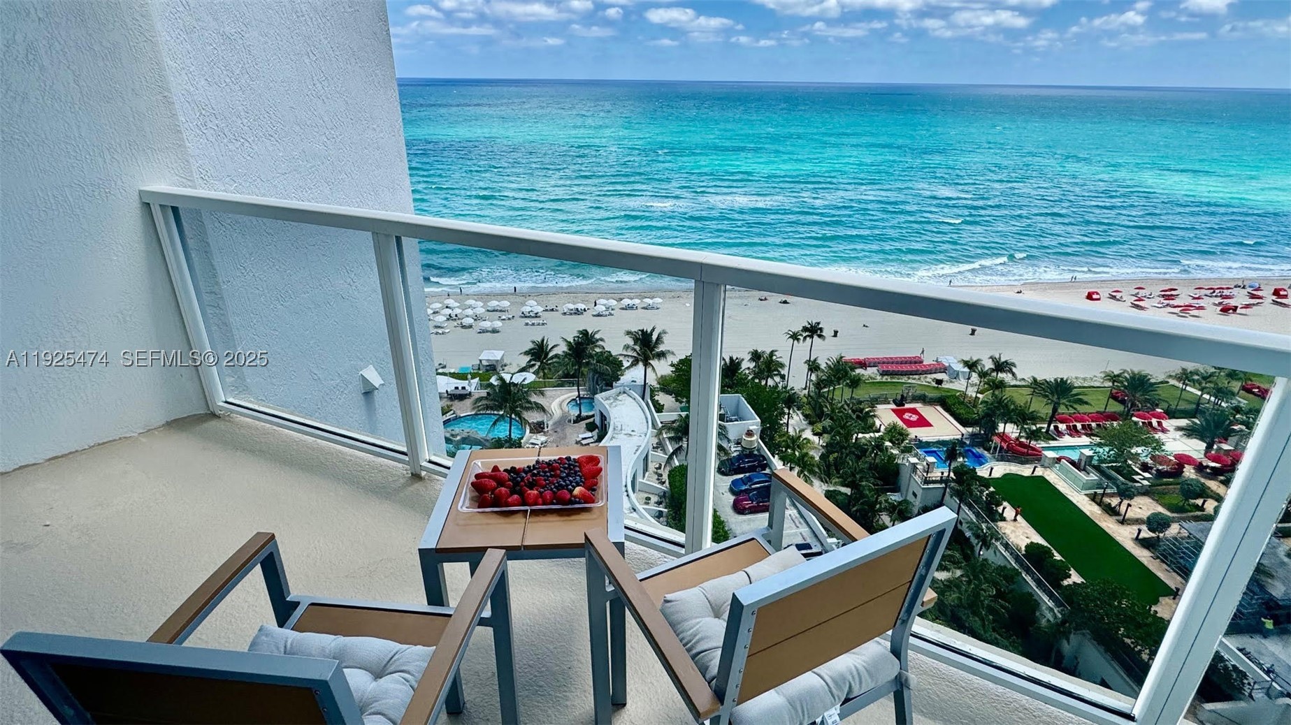 TRUMP INTERNATIONAL SONES - Residential