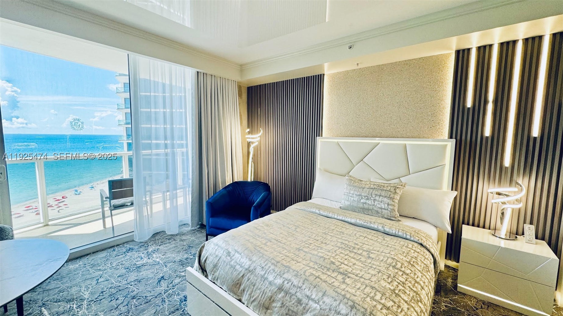 TRUMP INTERNATIONAL SONES - Residential