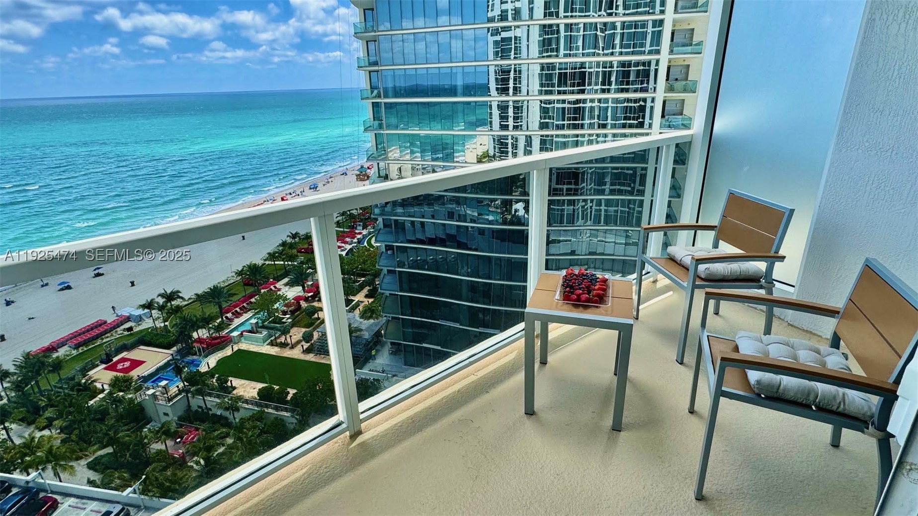 TRUMP INTERNATIONAL SONES - Residential