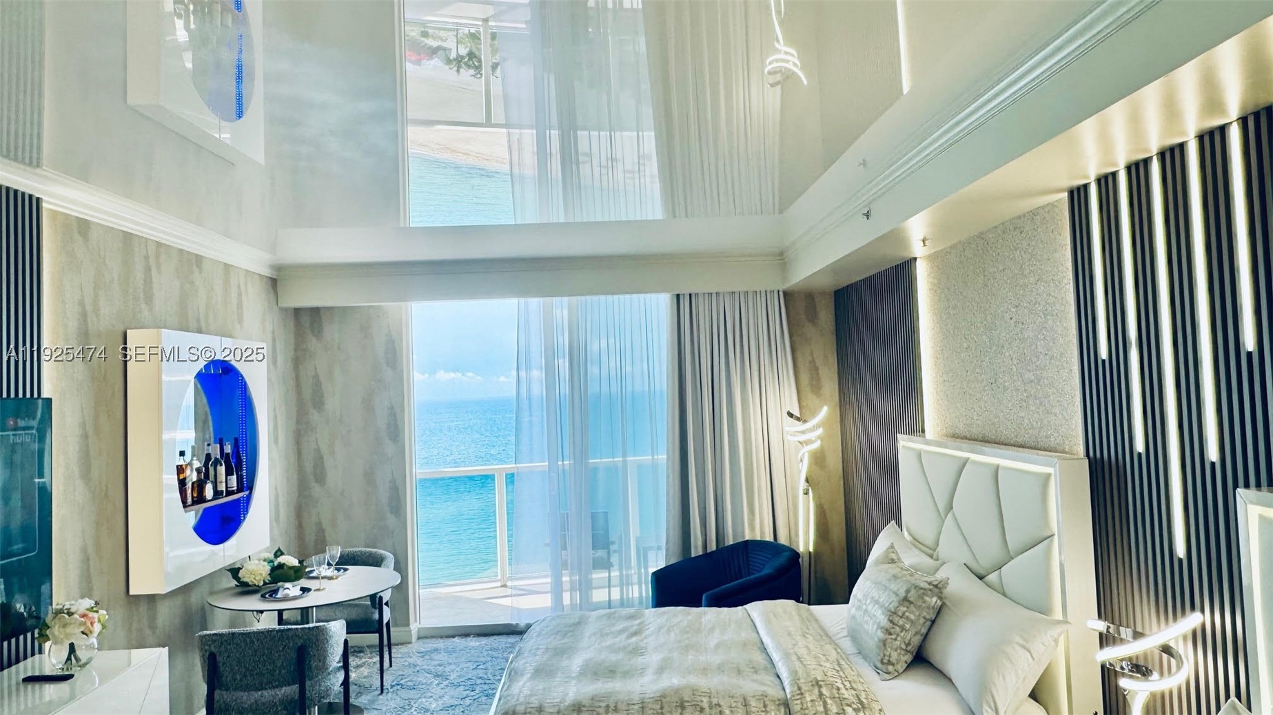 TRUMP INTERNATIONAL SONES - Residential