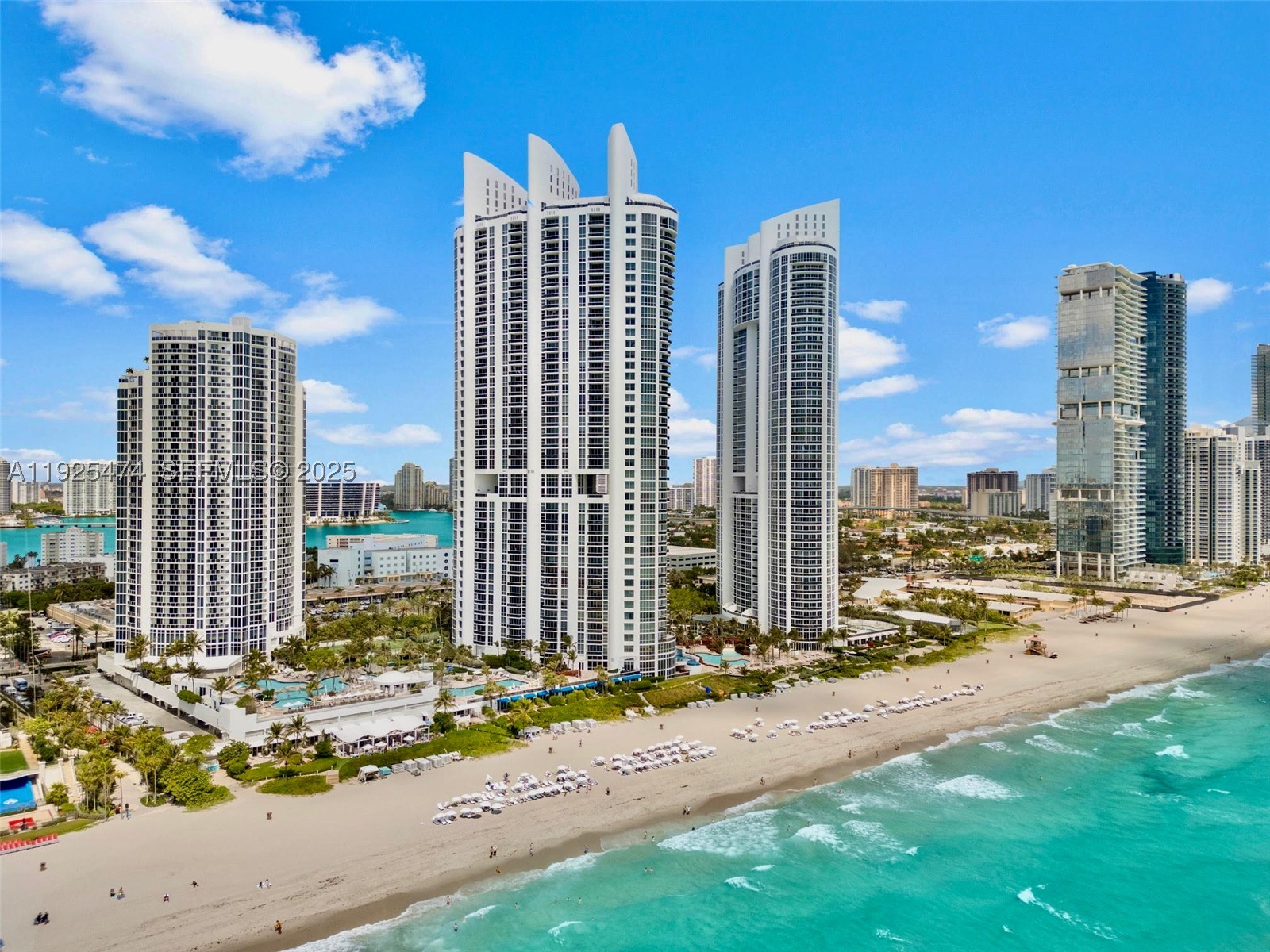 TRUMP INTERNATIONAL SONES - Residential