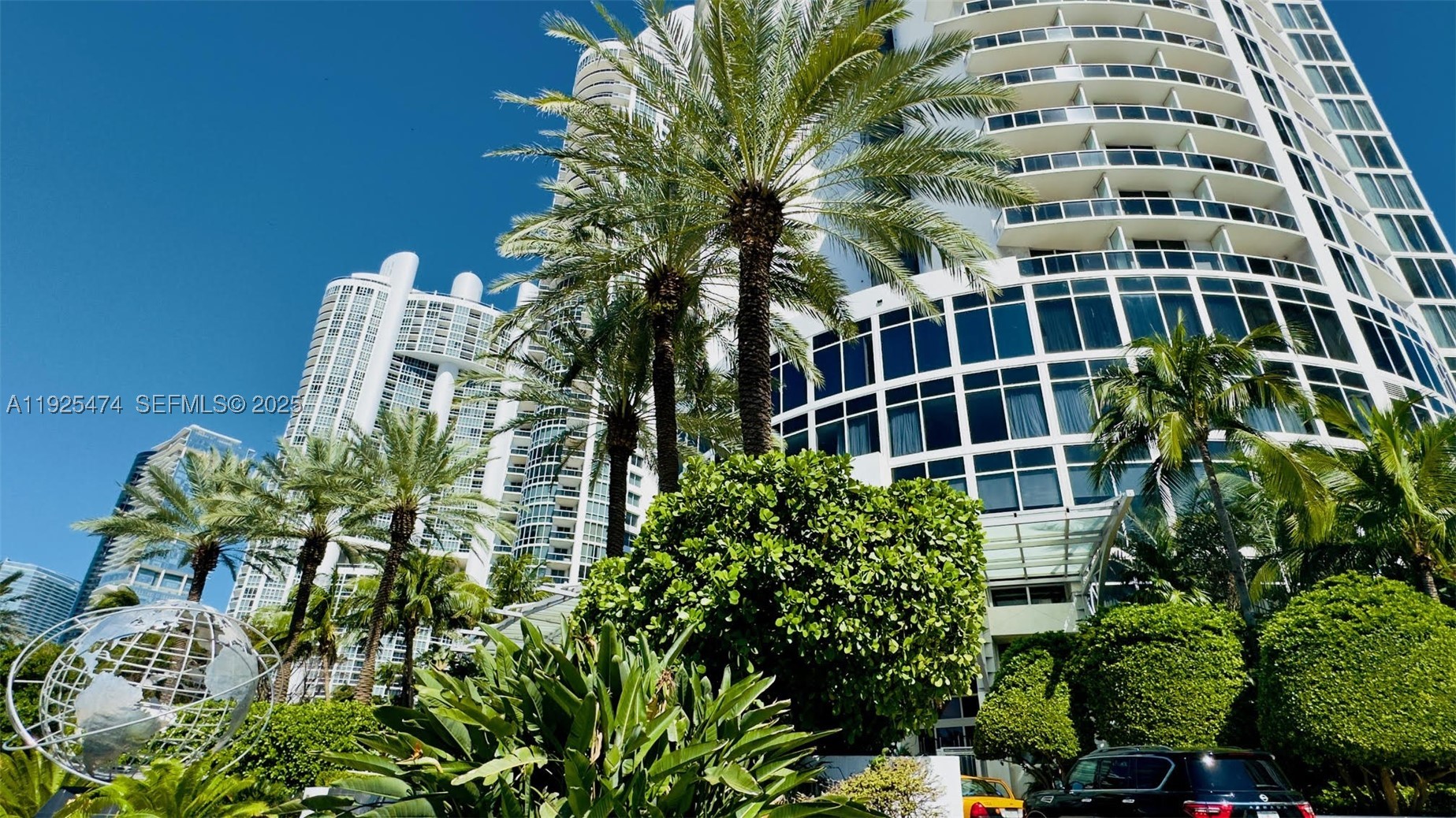 TRUMP INTERNATIONAL SONES - Residential