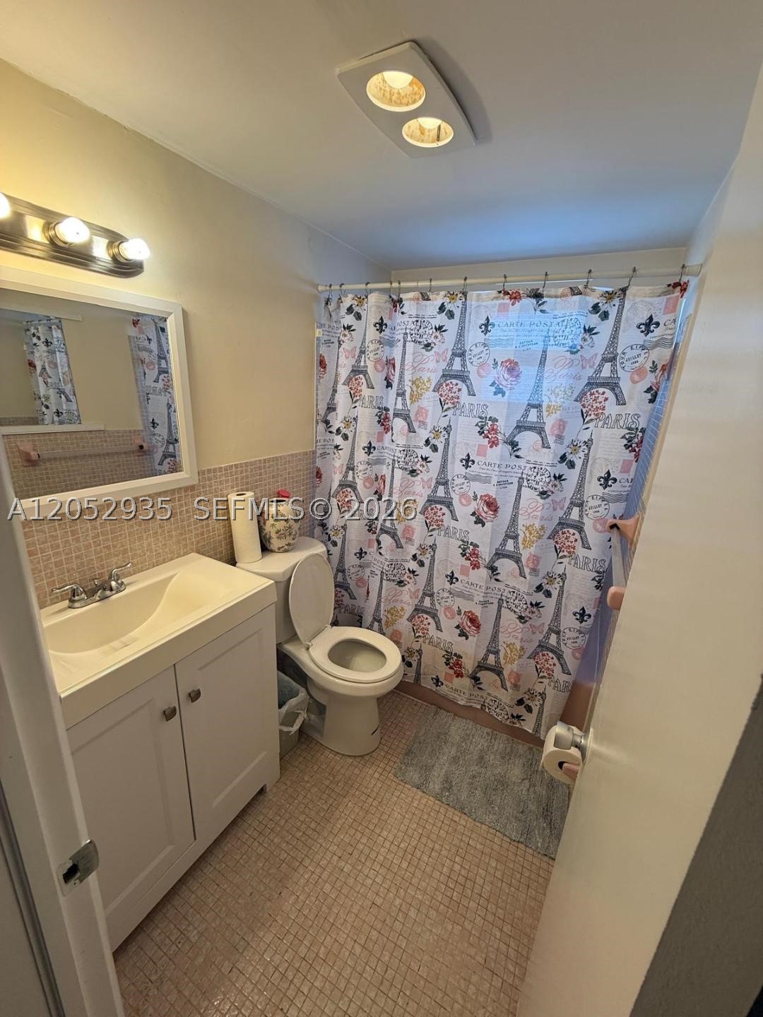 RODMAN OF HOLLYWOOD CONDO - Residential Lease
