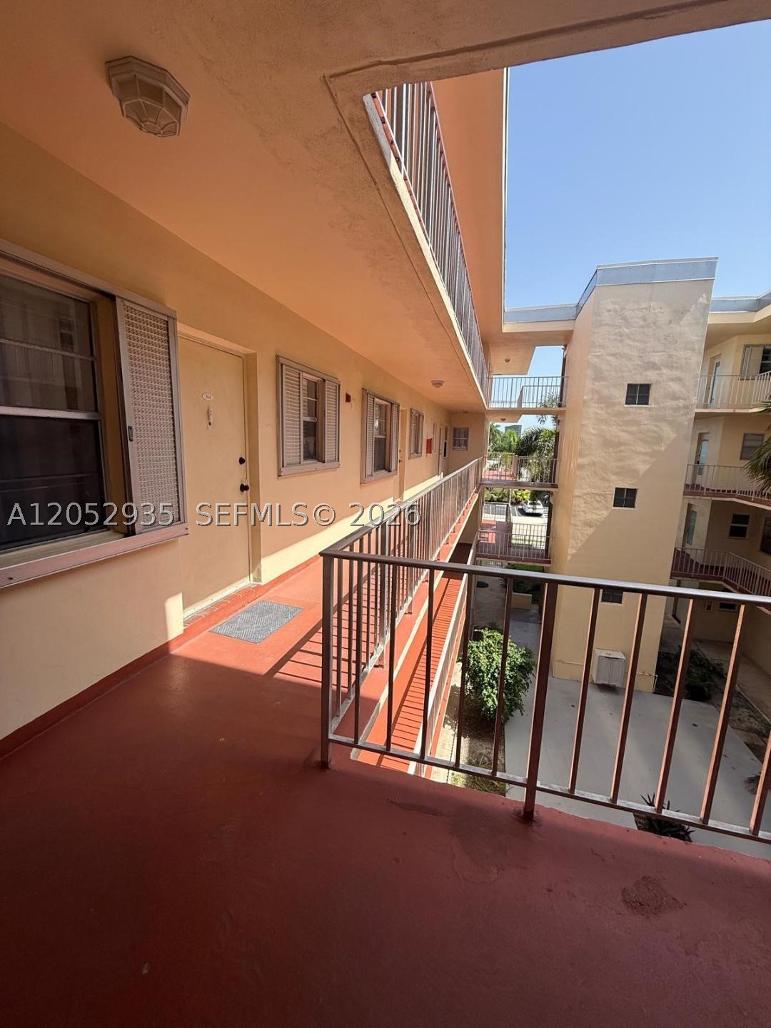 RODMAN OF HOLLYWOOD CONDO - Residential Lease