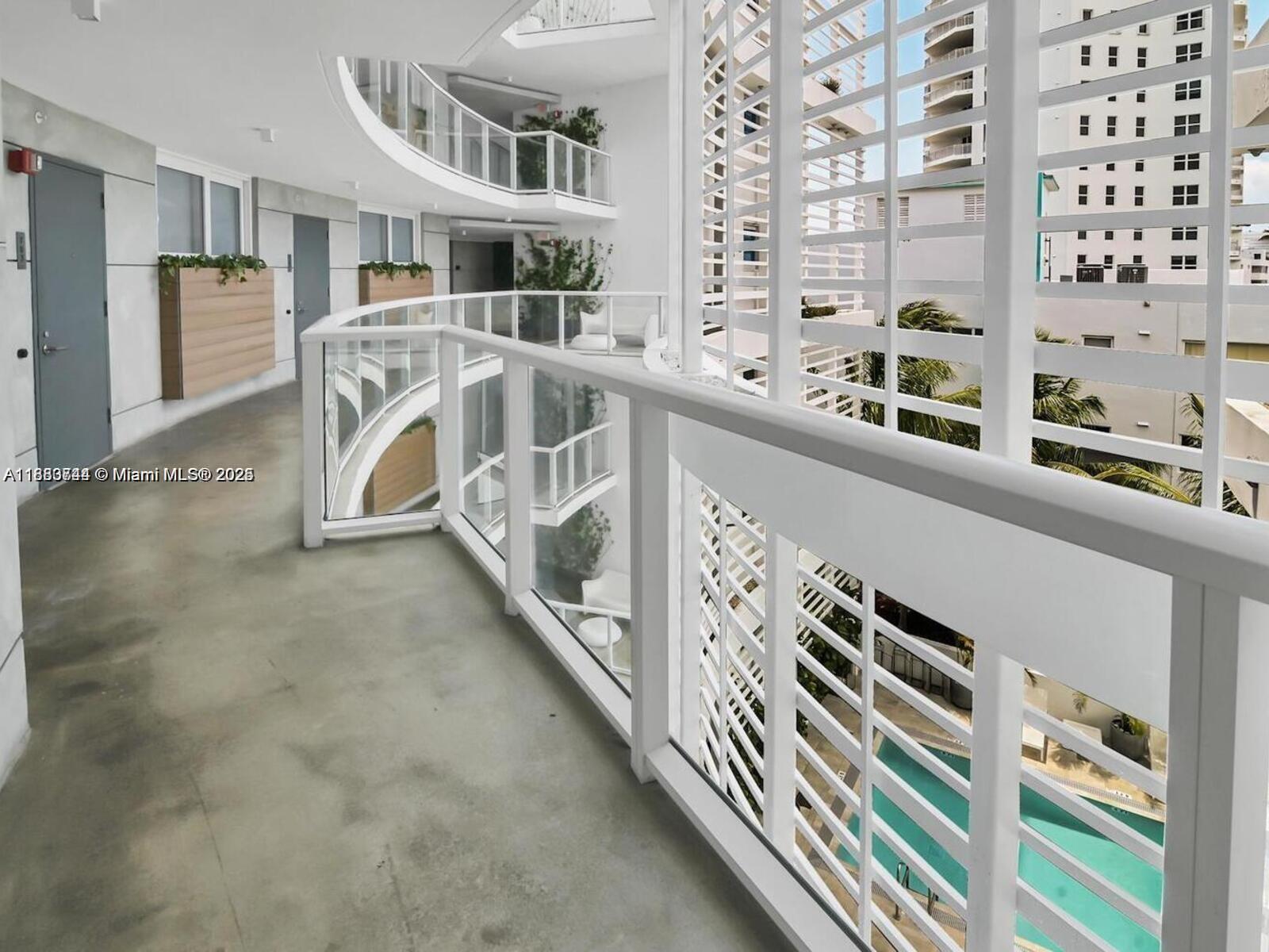 BAY HARBOUR ISLAND - Residential
