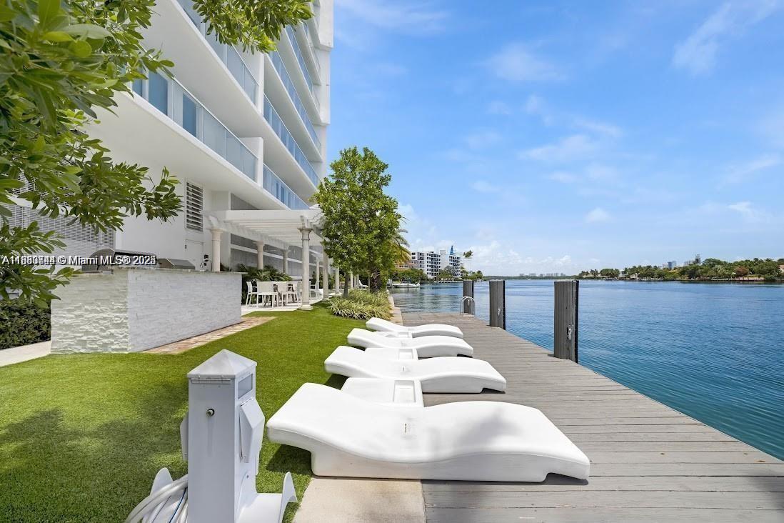 BAY HARBOUR ISLAND - Residential