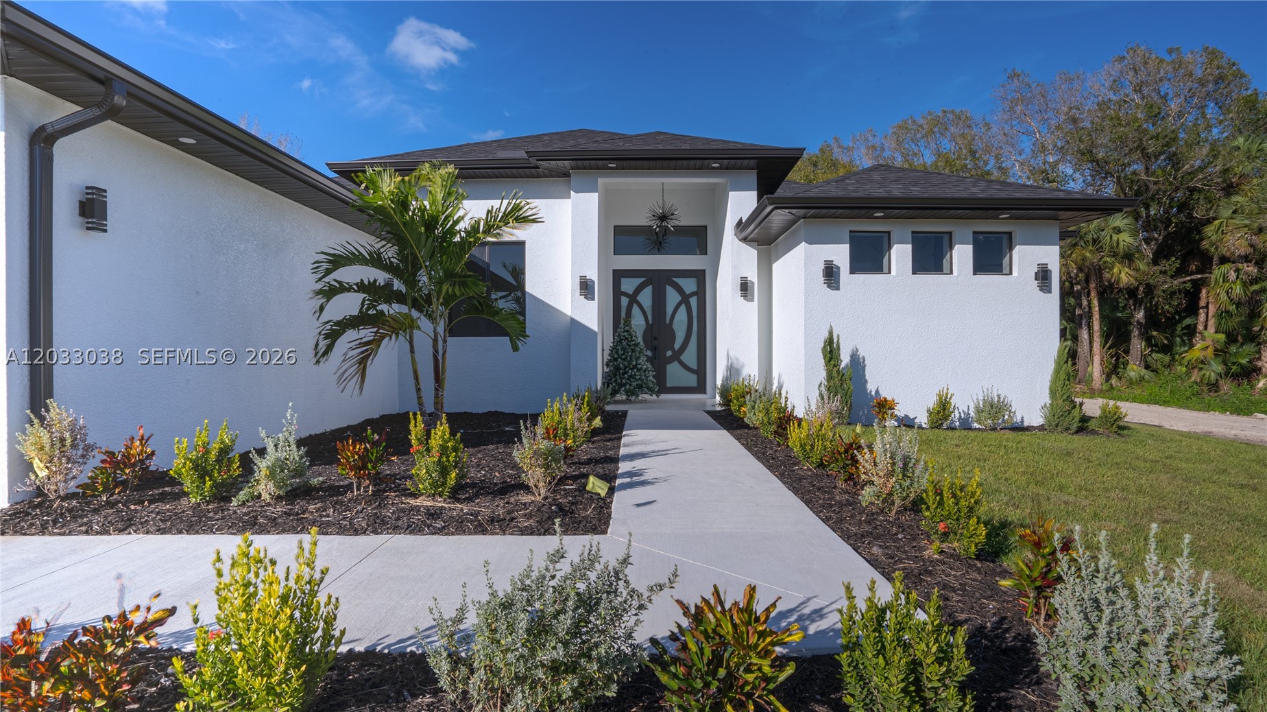 GOLDEN GATE ESTATES - Residential