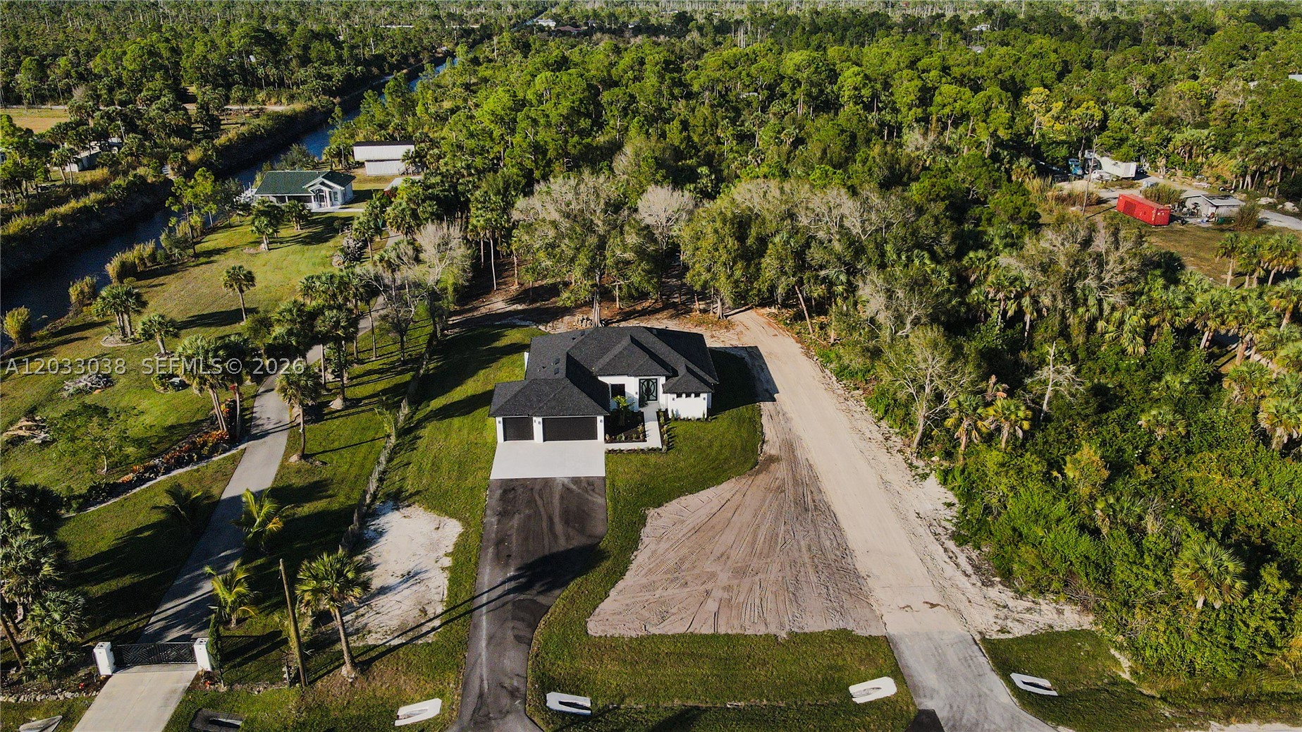 GOLDEN GATE ESTATES - Residential
