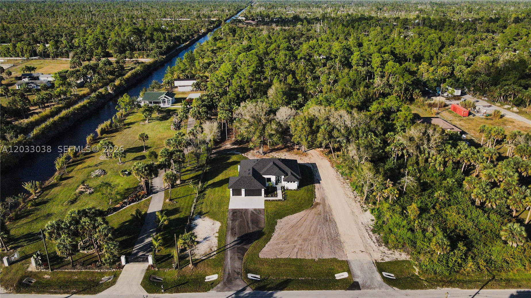 GOLDEN GATE ESTATES - Residential