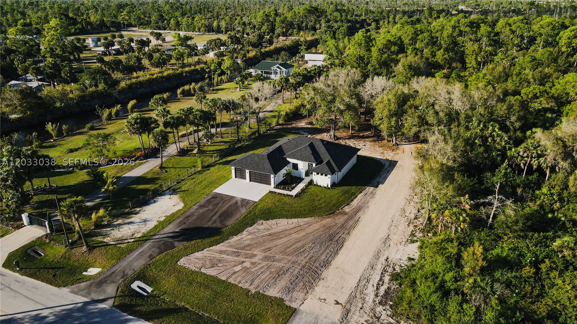 GOLDEN GATE ESTATES - Residential