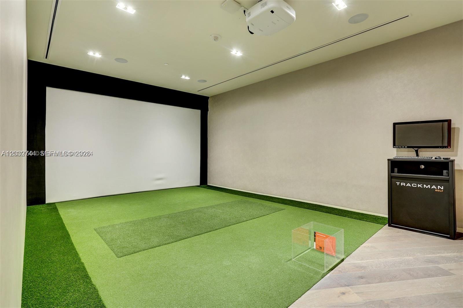 GRAN PARAISO - Residential Lease