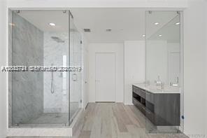 GRAN PARAISO - Residential Lease