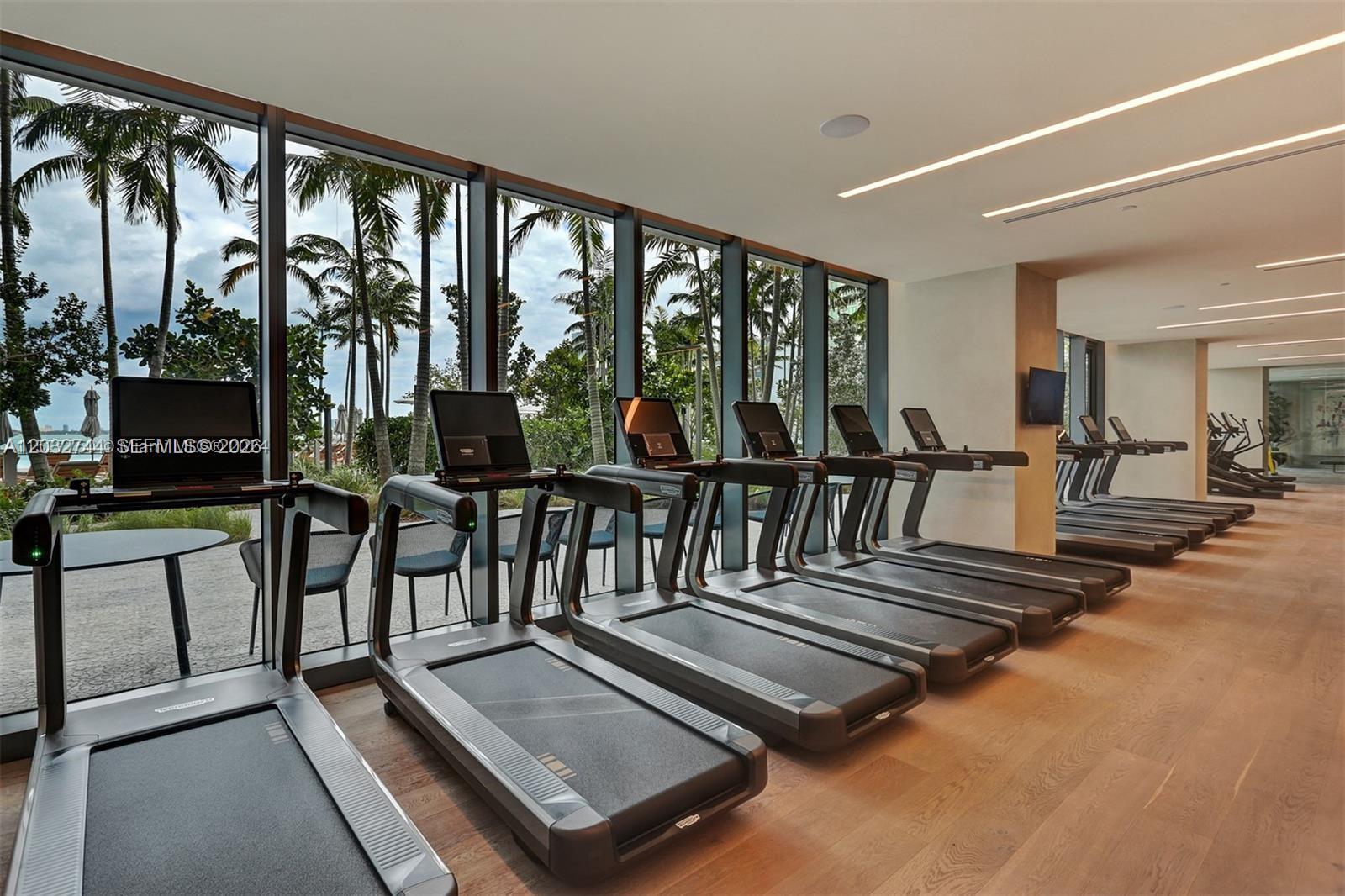 GRAN PARAISO - Residential Lease