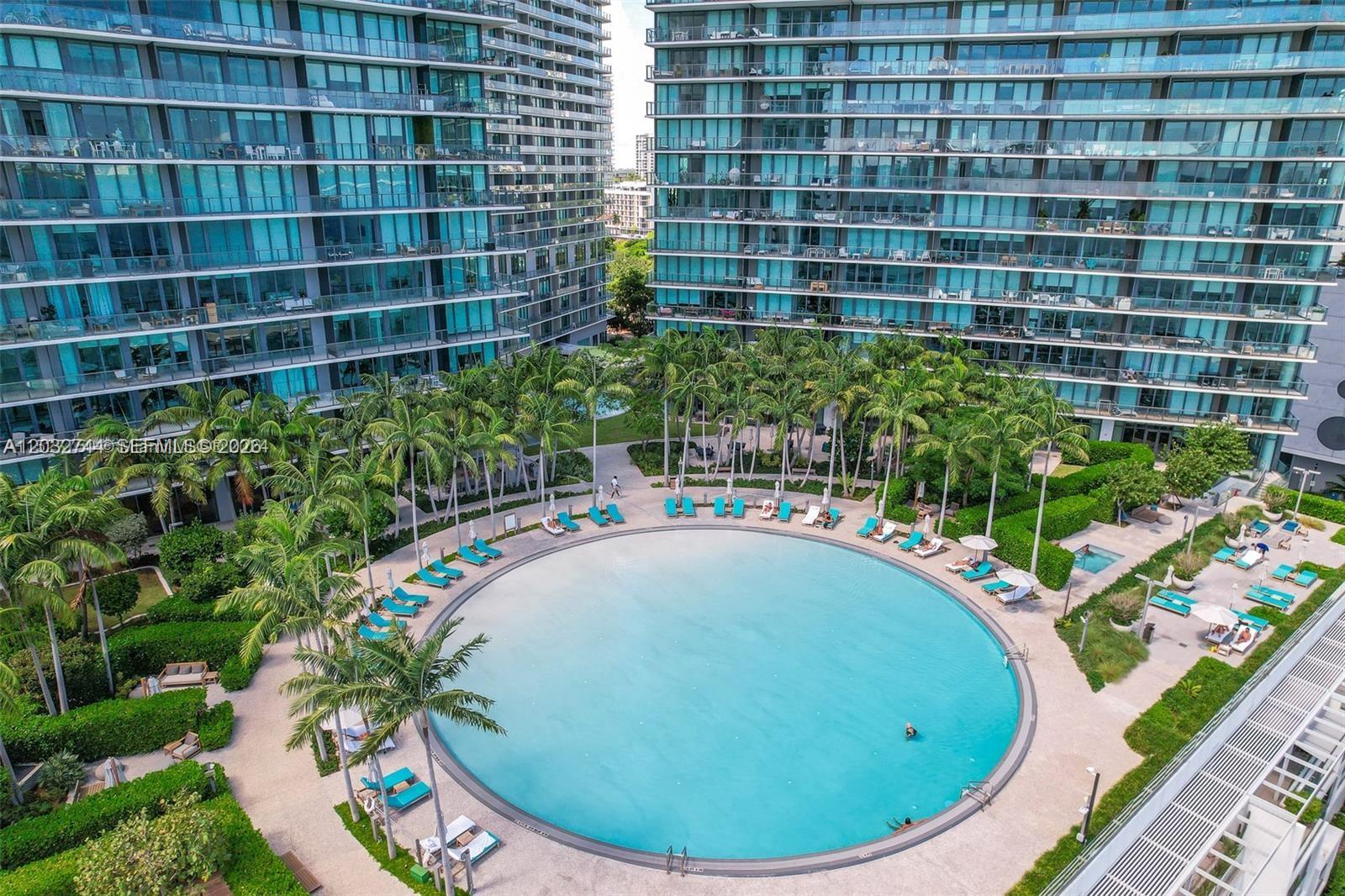 GRAN PARAISO - Residential Lease