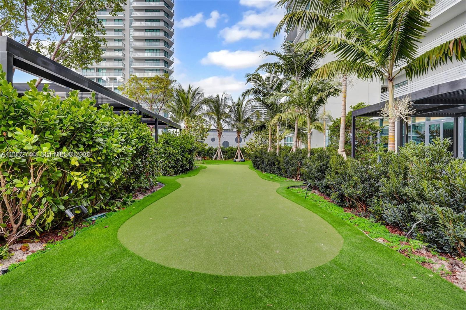 GRAN PARAISO - Residential Lease