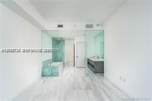GRAN PARAISO - Residential Lease