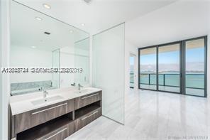 GRAN PARAISO - Residential Lease