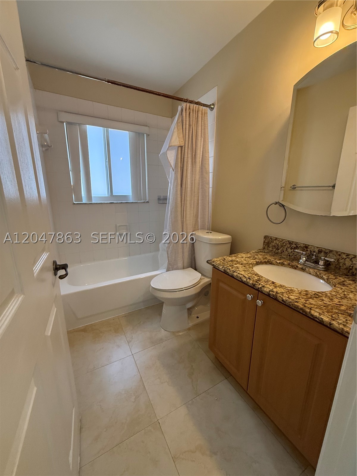 CHAPEL TRAIL II - Residential Lease