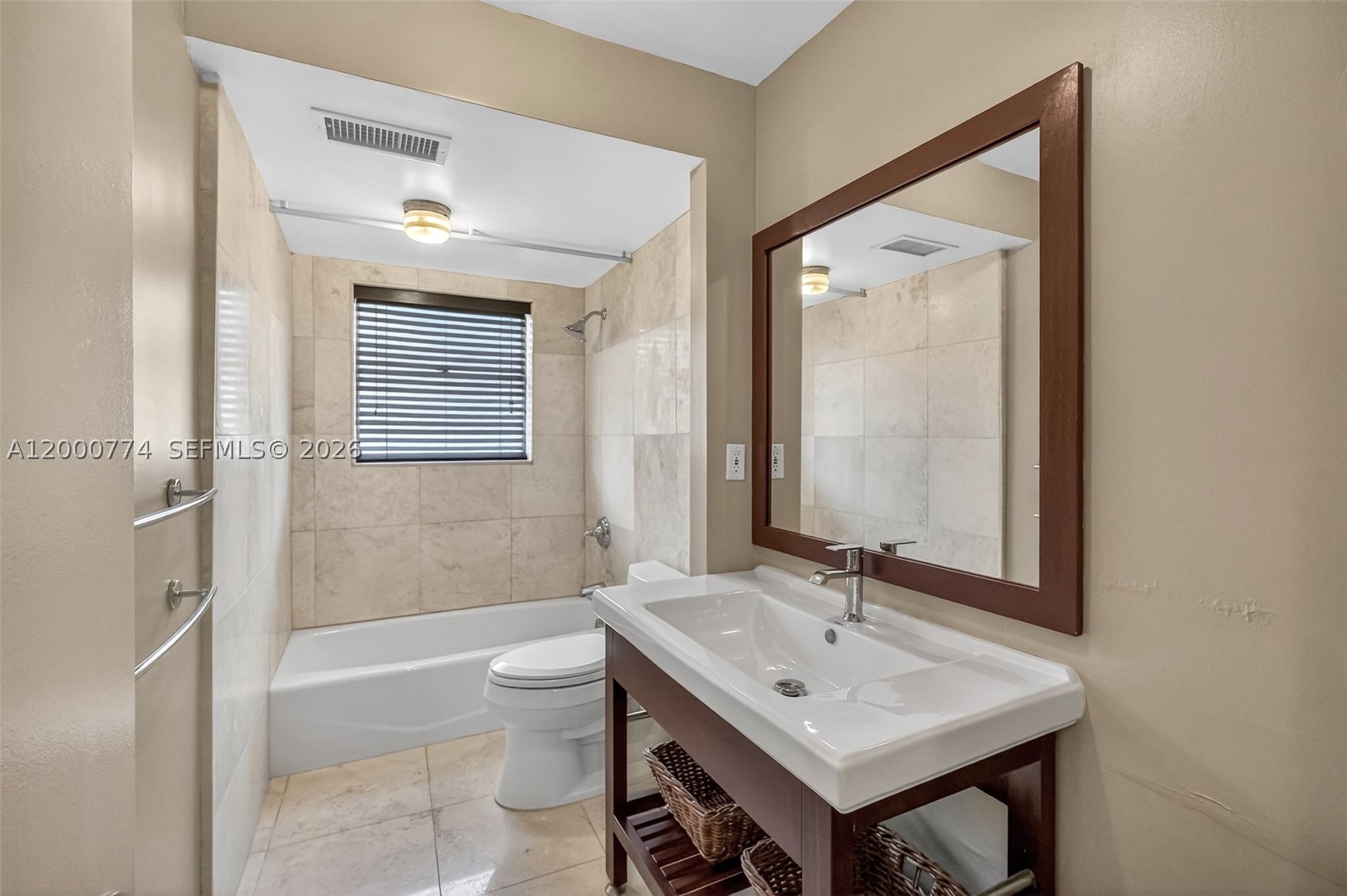 DREXEL 15 CONDO - Residential