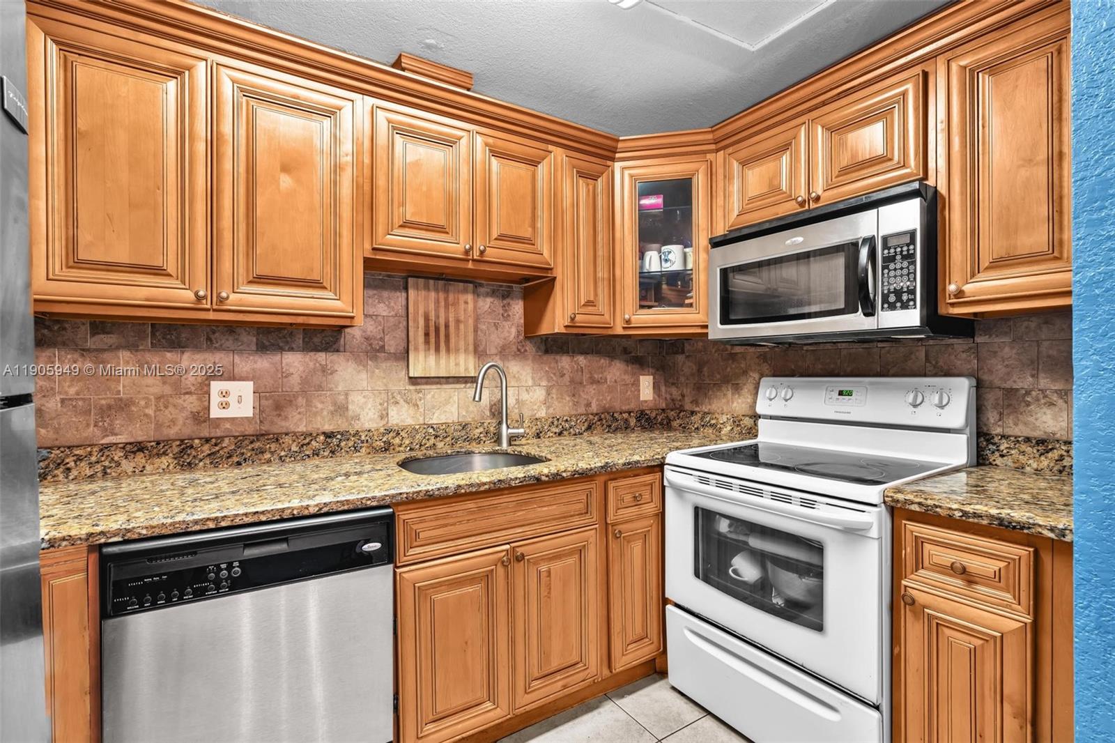SPRINGS PARK CONDO - Residential