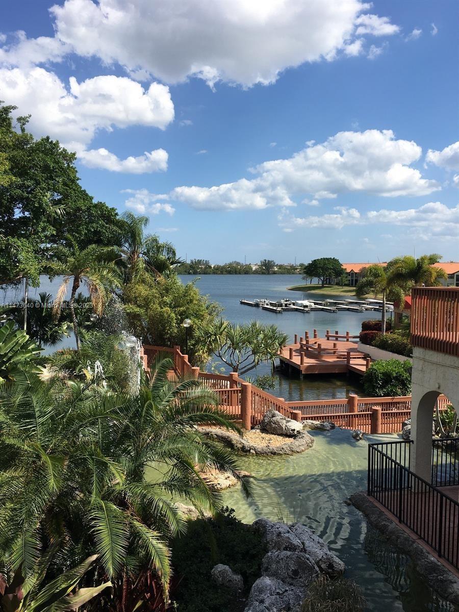 LINCOLN SQUARE CONDO - Residential Lease