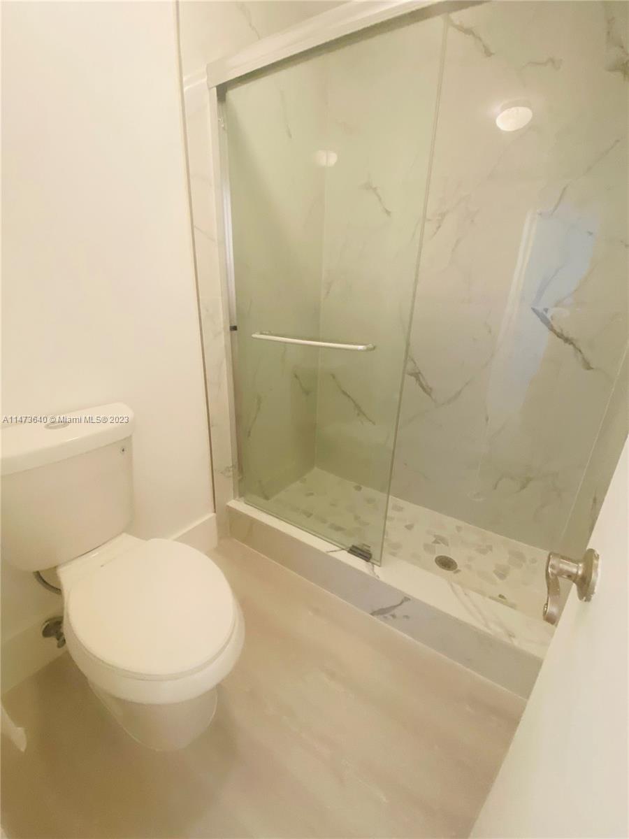 LINCOLN SQUARE CONDO - Residential Lease