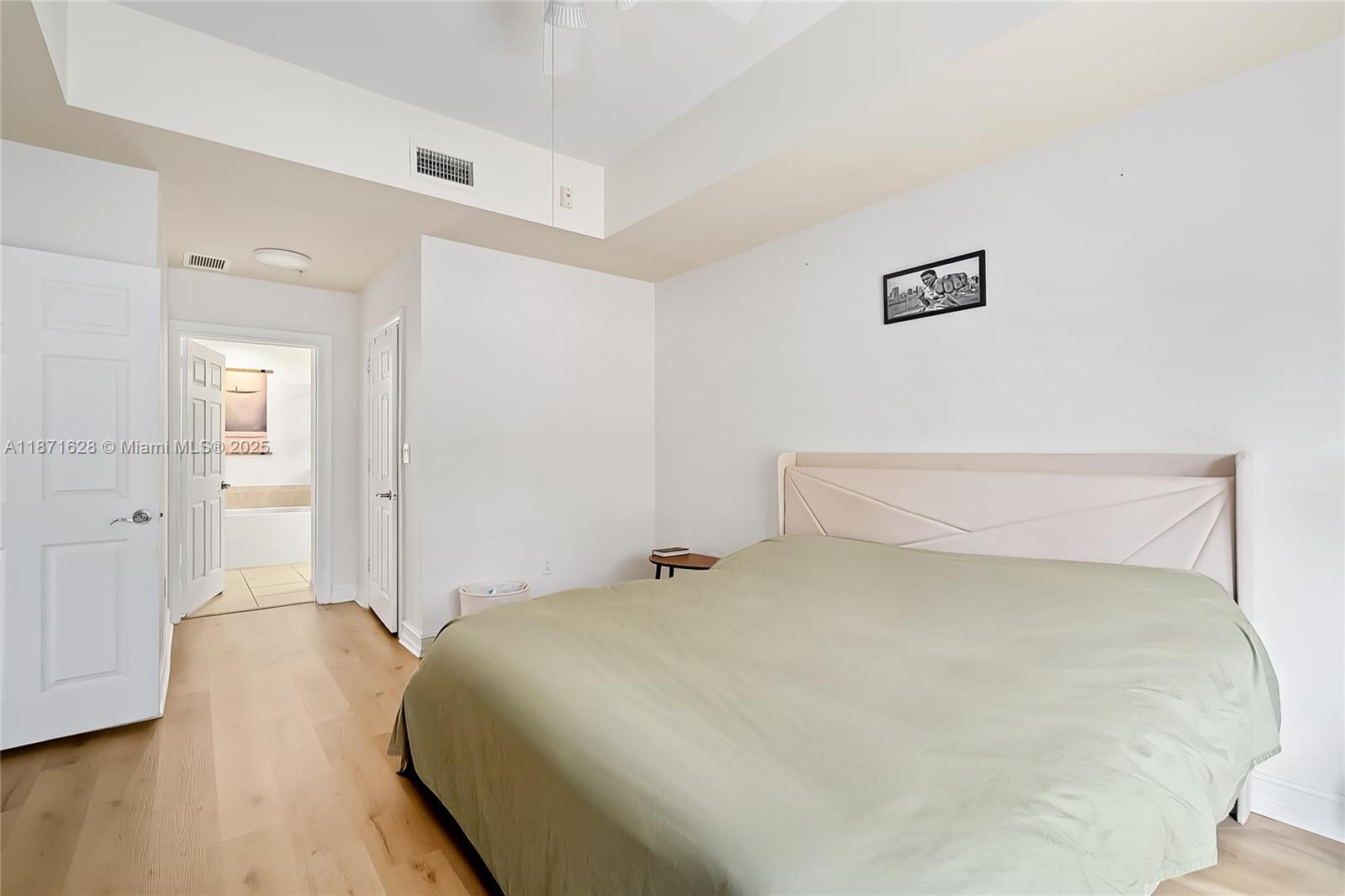 ALAQUA CONDO - Residential