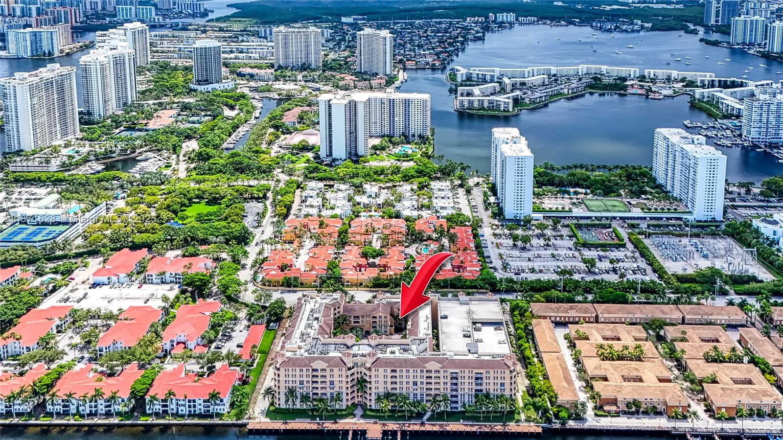 ALAQUA CONDO - Residential