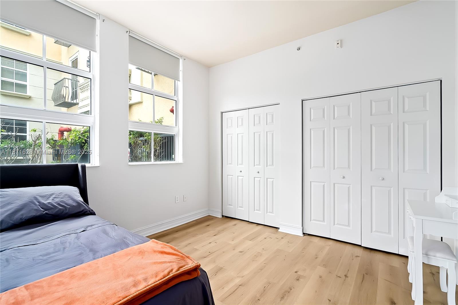 ALAQUA CONDO - Residential