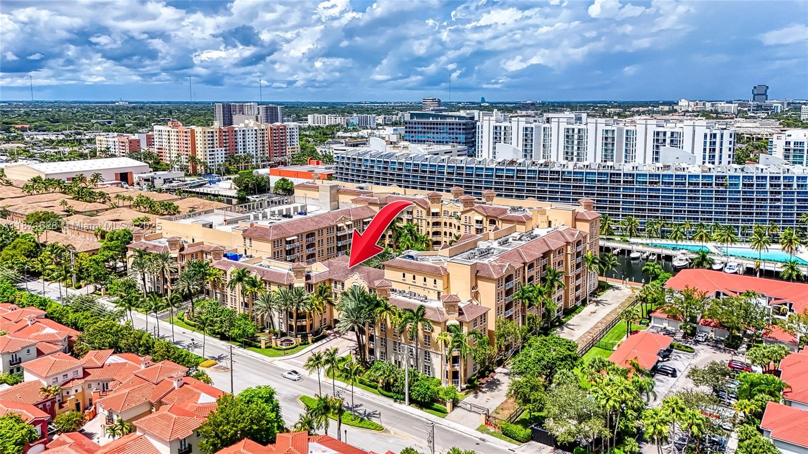 ALAQUA CONDO - Residential