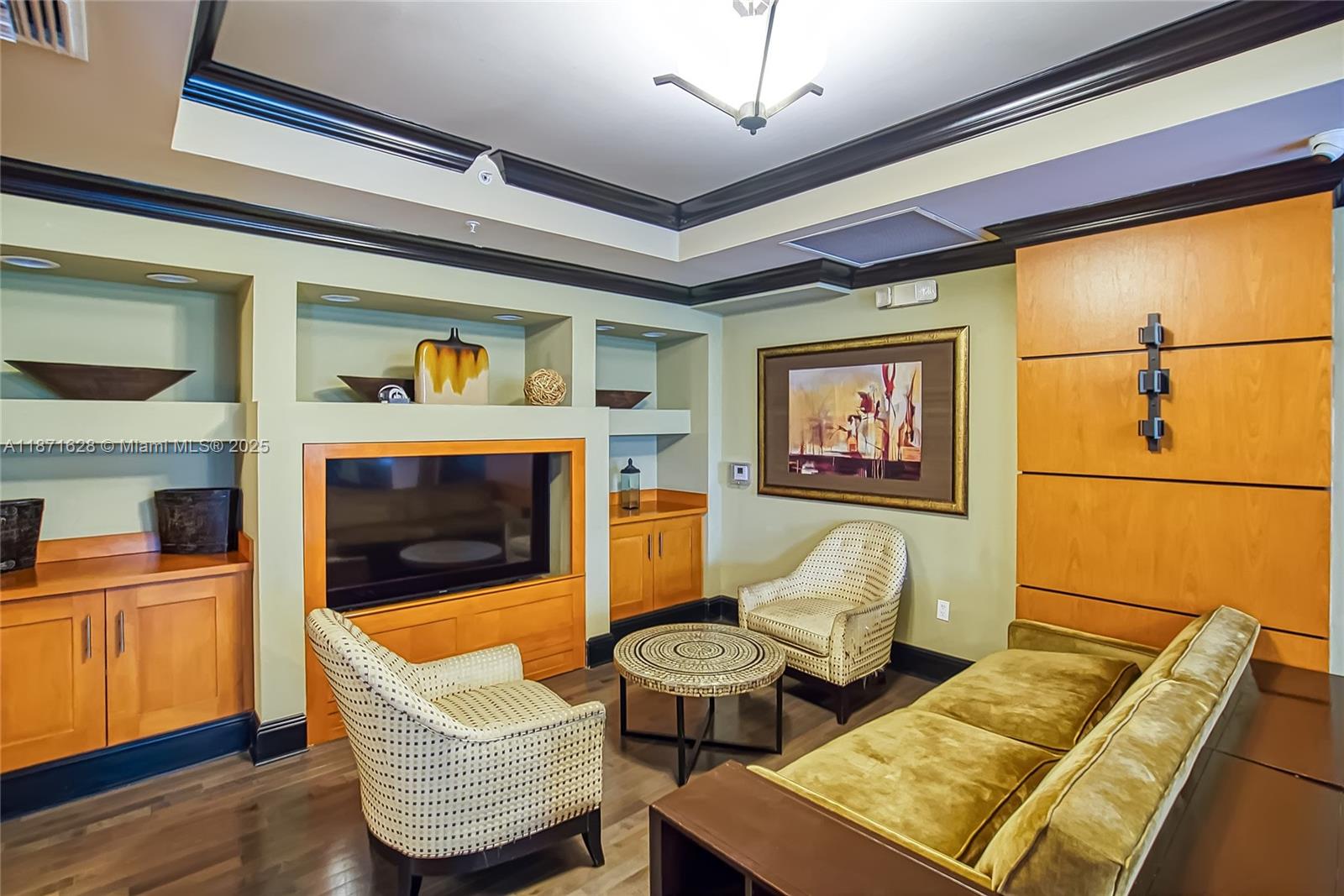 ALAQUA CONDO - Residential
