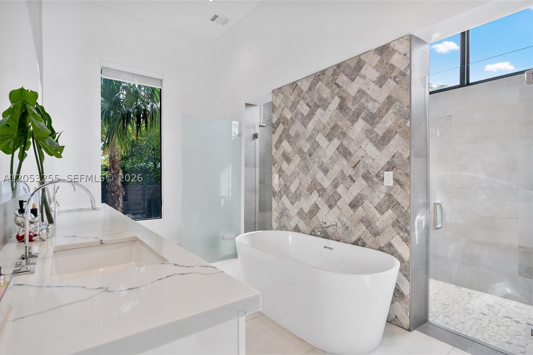 MIAMI SHORES SEC 3 - Residential Lease