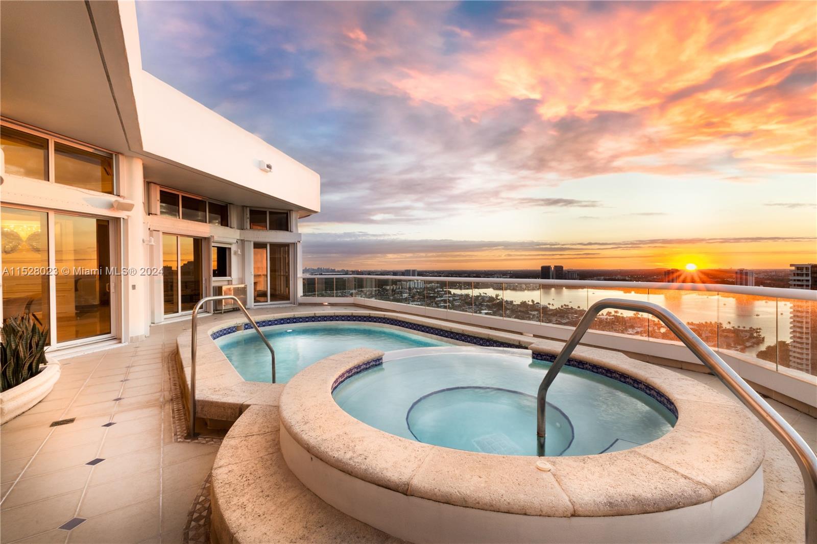 2600 ISL BLVD WILLIAMS IS - Residential